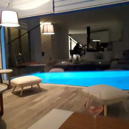 Douze Villa